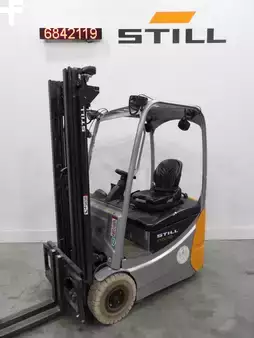 Elektromos 3 kerekű 2022  Still RX50-13 (1)