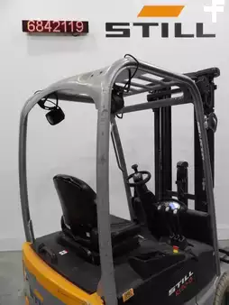 Elektromos 3 kerekű 2022  Still RX50-13 (8)