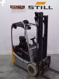 Elektromos 3 kerekű 2022  Still RX50-13 (4)