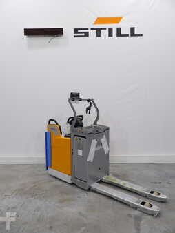 VZV s plošinou pro řidiče 2023 Still EXHS20 (3)