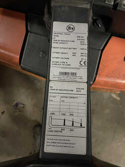 Apilador eléctrico 2012  BT RWE120 panto (1) 