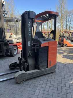 Reach Trucks 2015  Toyota (error)RRE140 (1)