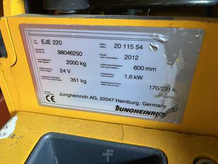 Nízkozdvižný vozík 2012  Jungheinrich EJE220 (2)