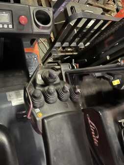 4-wiel elektrische heftrucks 2017  Toyota 8FBMT30 (8)