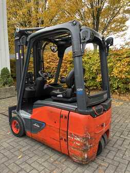 3-wiel elektrische heftrucks 2018  Linde E16-02 (2)
