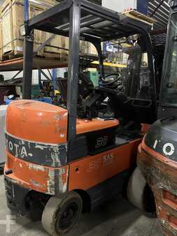 Elektro čtyřkolový VZV 2011  Toyota 7FBMF30 (4)