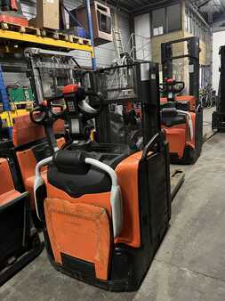 Pallet Stackers 2020  Toyota SPE200D (1)