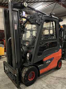 Chariots électriques à 4 roues 2020  Linde E25-01 (1)