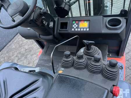 Eléctrica de 4 ruedas 2018  Toyota 8FBMT35 (4)