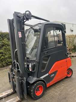Chariots électriques à 4 roues 2018  Linde E20PL-02 (1)