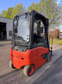 Elektromos 4 kerekű 2020  Linde E16PH-02 (4)