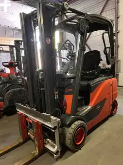 Electric - 4 wheels 2014  Linde E20PH-02 (1)