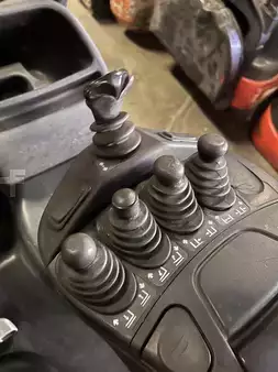 Electric - 4 wheels 2014  Linde E20PH-02 (2)