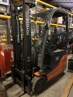 El truck - 3 hjulet 2019  Toyota 8FBEK16T (1)