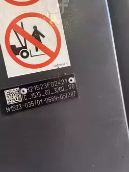 Elektromos 4 kerekű 2015  Linde E30H-01/600 (4)