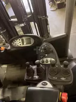 Elektromos 4 kerekű 2019  Still RX60-30L (6)