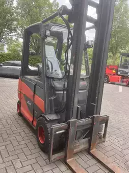 Elektryczne 4-kołowe 2011  Linde E30H-01/600 batt2020 (5)