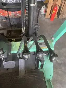 Dieselstapler 2003  Mitsubishi FD25K (4)