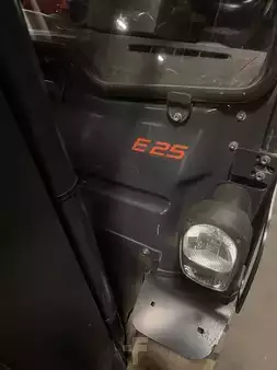 Elektrisk- 4 hjul 2020  Linde E25L-01 (5)