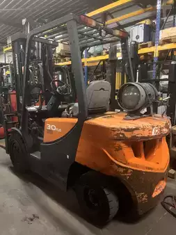 Empilhador a gás 2019  Doosan G30GP (3)