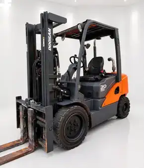 Diesel Forklifts 2018  Doosan D30S-7 (1)