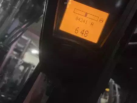 Sähkö - 4 pyör 2015  Linde E16P-02 (6)