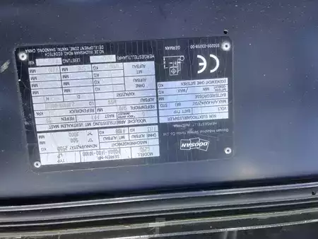 Wózki gazowe 2012  Doosan G25G (4)