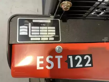 Stoccatori 2025  EP Equipment EST 122 stapelaar met een hefhoogte van 2,70 meter (13)