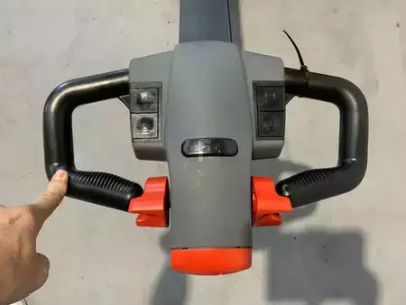 Stoccatori 2025  EP Equipment EST 122 stapelaar met een hefhoogte van 2,70 meter (17)