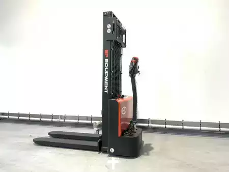 Stoccatori 2025  EP Equipment EST 122 stapelaar met een hefhoogte van 2,70 meter (2)