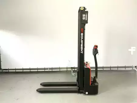 Stoccatori 2026  EP Equipment EST 122 met een hefhoogte van 3,30 meter (2)