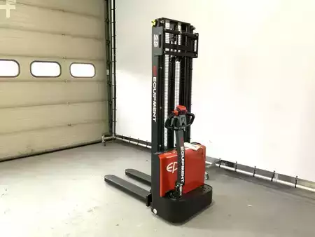 Stoccatori 2026  EP Equipment EST 122 met een hefhoogte van 3,30 meter (3)