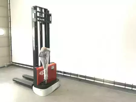 Wózek wysokiego podnoszenia 2024  EP Equipment ESL-122 LI-ION stapelaar met een hefhoogte van 3,60 meter. (3)