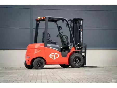 Chariots électriques à 4 roues 2026  EP Equipment EFL253 S elektrische heftruck (2.500 kg) (2)