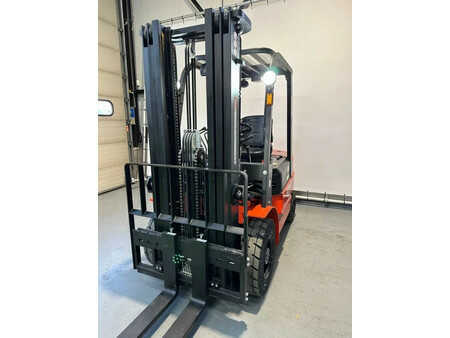 Carrelli elettrici 4 ruote 2025  EP Equipment EFL252X EFL252X Hefhoogte 4,80 meter (32)