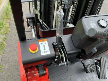 Carrelli elettrici 4 ruote 2025  EP Equipment EFL 252 XS (11)