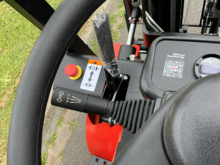 Carrelli elettrici 4 ruote 2025  EP Equipment EFL 252 XS (15)