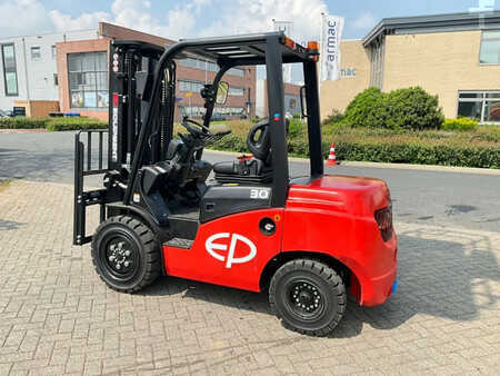 Dieselový VZV 2025 EP Equipment CPCD30T8 hefhoogte 4,80 meter (3)