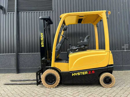 Elektro čtyřkolový VZV 2017  Hyster J2.5XN (1)