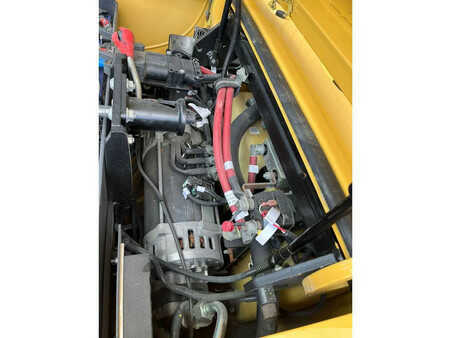 Elektromos 4 kerekű 2017  Hyster J2.5XN (13)