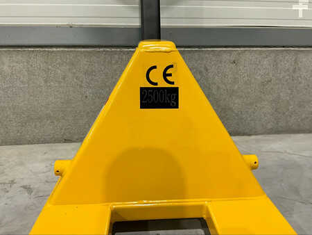 Handhubwagen 2026  HPT-A 2500 palletwagen (12)