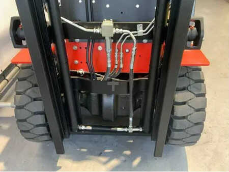 Electric - 4 wheels 2025  EP Equipment EFL 302 (3000KG) (10)