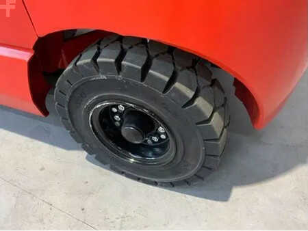 Electric - 4 wheels 2025  EP Equipment EFL 302 (3000KG) (15)