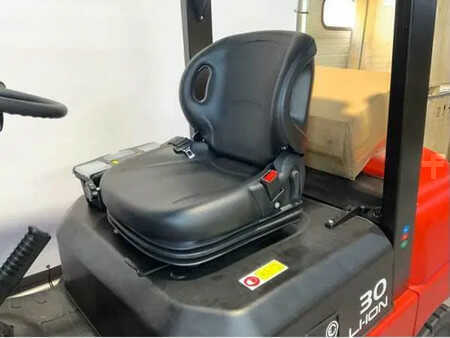 Electric - 4 wheels 2025  EP Equipment EFL 302 (3000KG) (17)