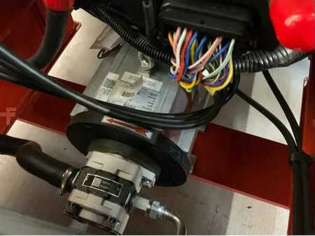 Electric - 4 wheels 2025  EP Equipment EFL 302 (3000KG) (21)