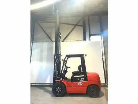 Electric - 4 wheels 2025  EP Equipment EFL 302 (3000KG) (6)