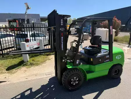 Empilhador diesel 2026  EP Equipment EFXZ351-H - 4,8M - Triplex - Freelift - Sideshift (2)