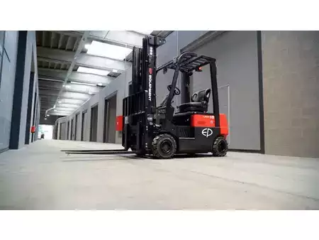 Chariots électriques à 4 roues 2026  EP Equipment CPD18FVL elektrische heftruck (1.800 kg) (1)