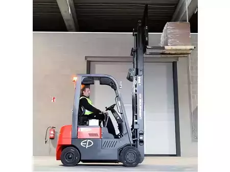 Chariots électriques à 4 roues 2026  EP Equipment CPD18FVL elektrische heftruck (1.800 kg) (5)