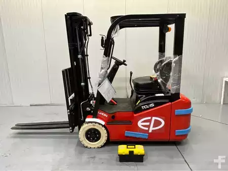 Empilhador diesel 2026  EP Equipment TCL152 - 4,5M Triplex - Freelift - Sideshift (20)
